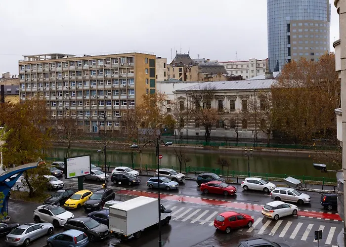 Old City Deluxe Apart - River View !